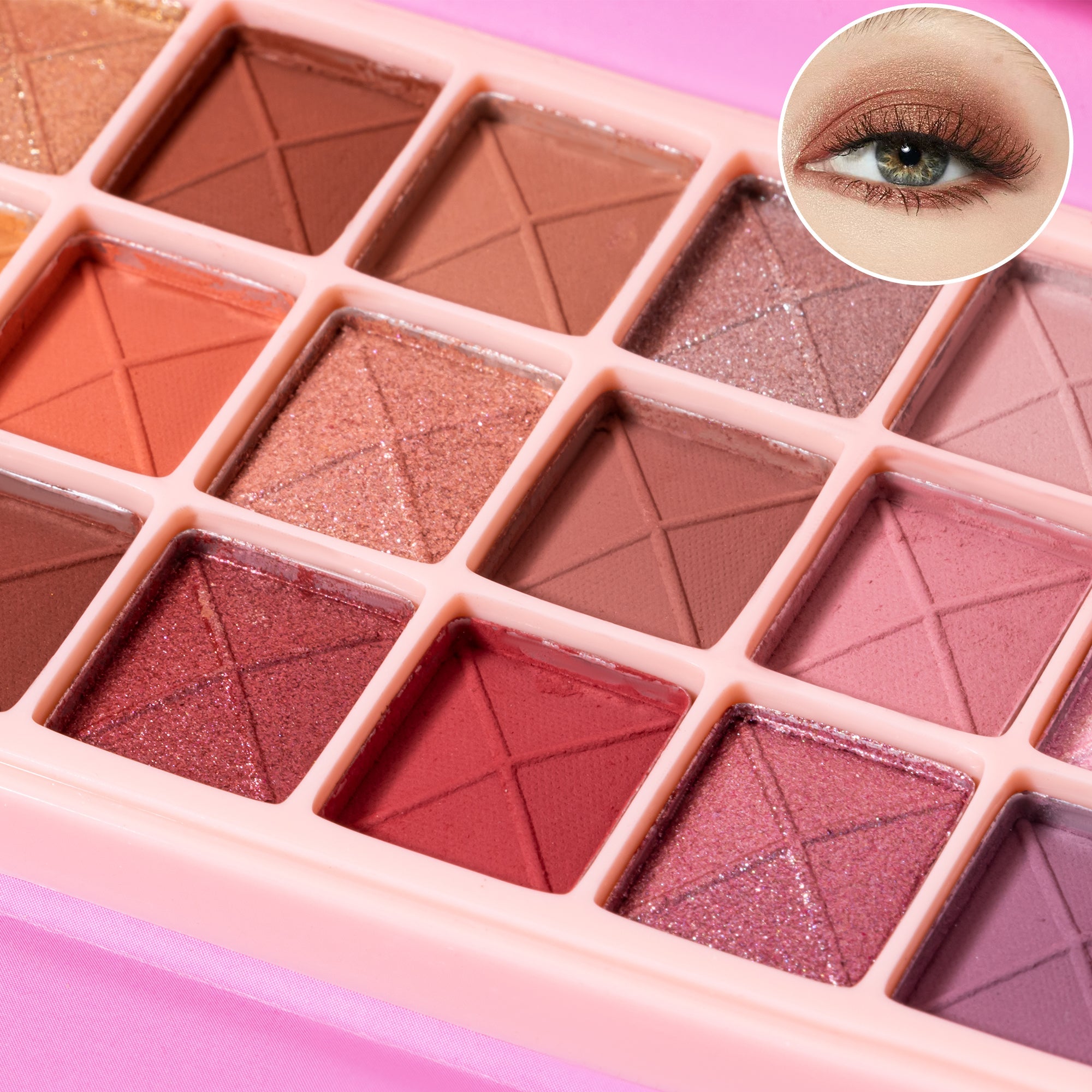 URATM 4 in 1 Multi-function Makeup Palette